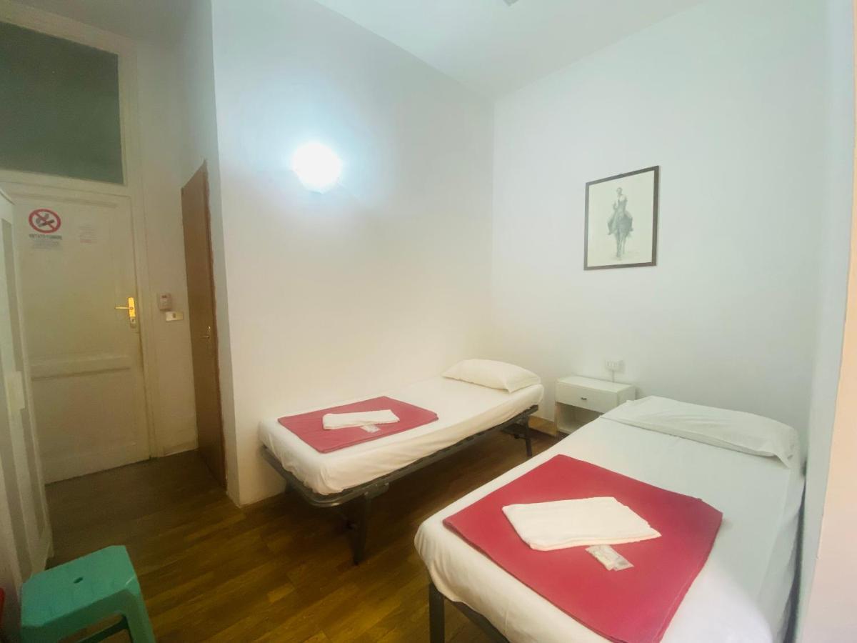 Roman Place Ngoại thất bức ảnh